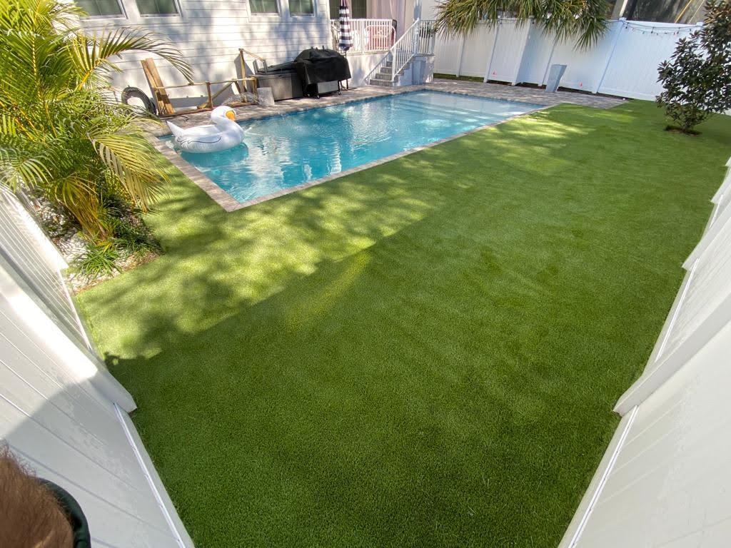 artificial grass for pool deck